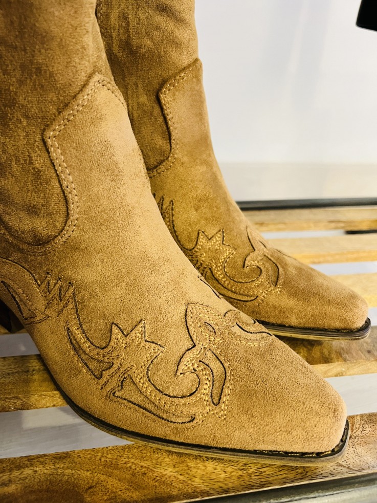 Botines cowboy camel