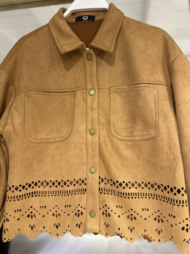 CAZADORA ANTELINA TROQUELADA