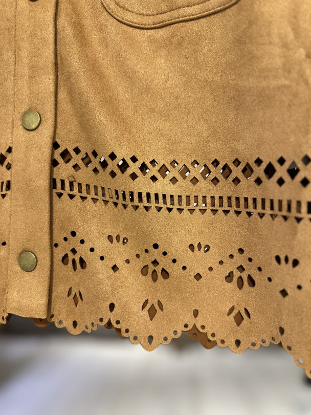 CAZADORA ANTELINA TROQUELADA