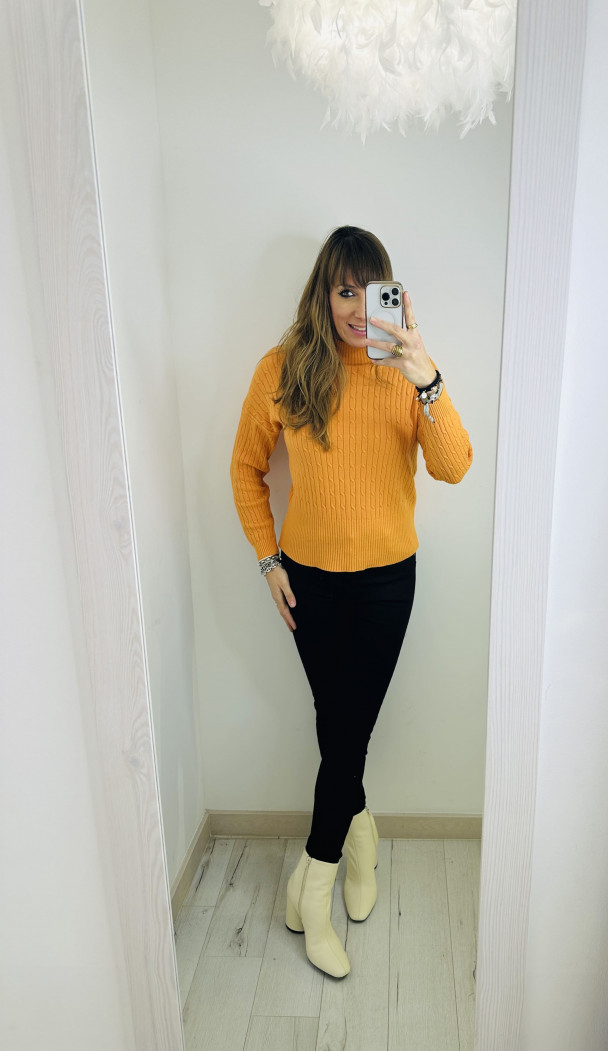 PANTALÓN JEANS PUSH UP