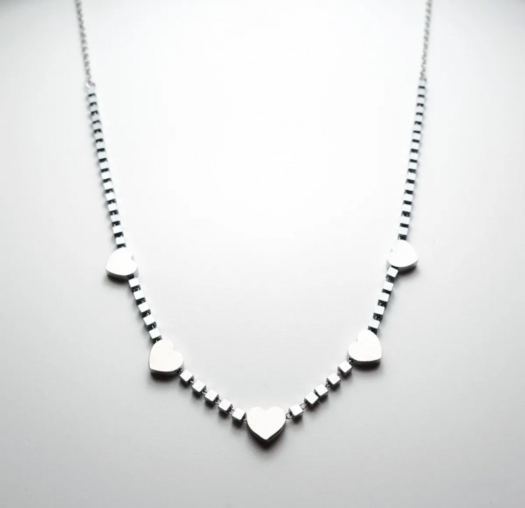 COLLAR SILVER HEARTS